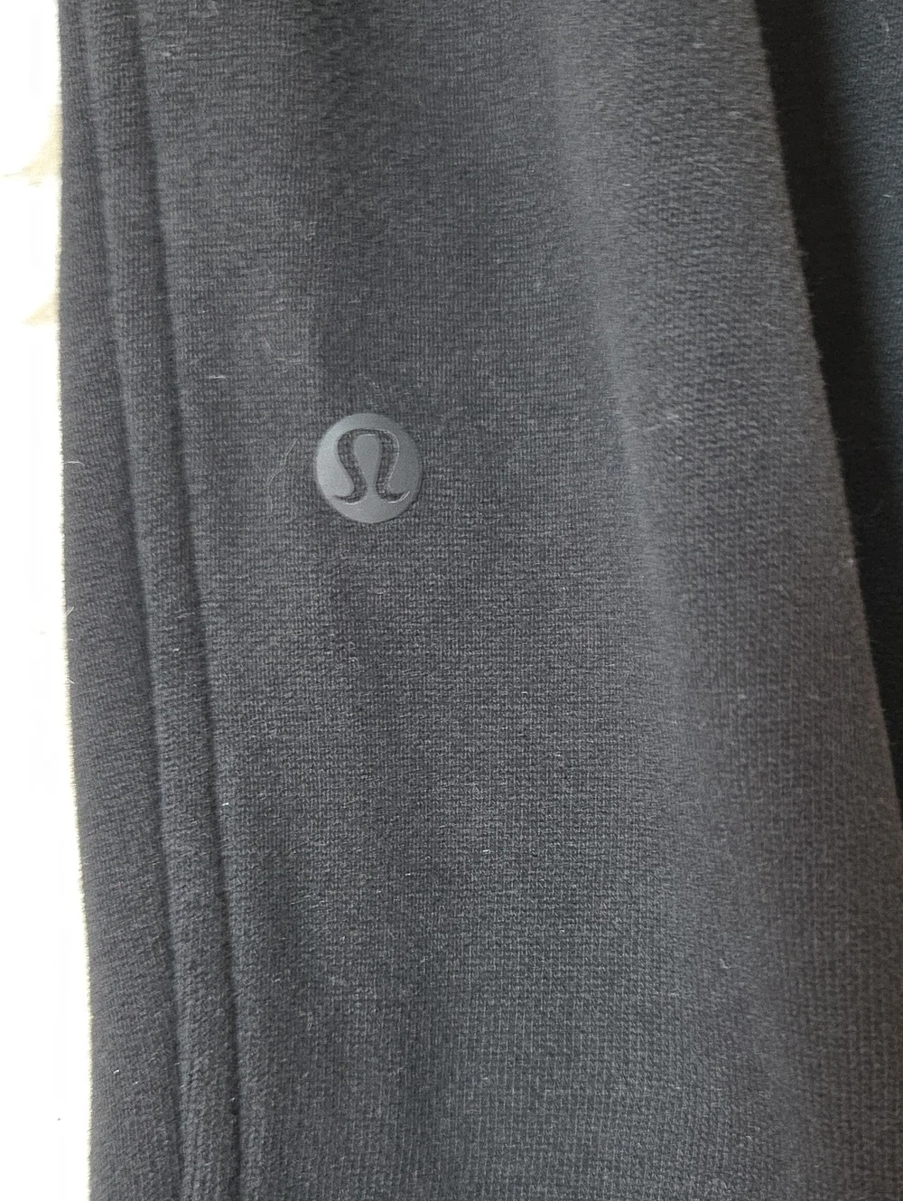 Lululemon  Scuba Jogger — Black Sz 2 Light Cotton Terry